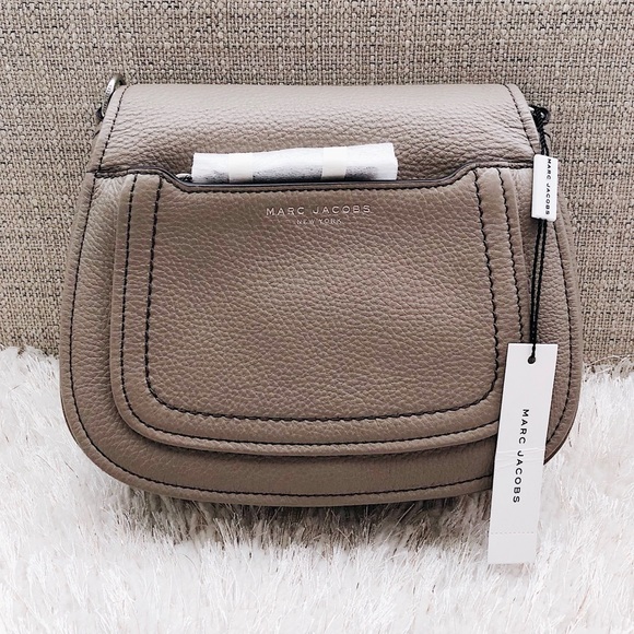✨New MARC JACOBS Empire City Mini Crossbody Bag - Picture 2 of 8
